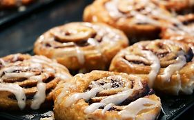 Holiday Inn Express & Suites Cambridge By Ihg